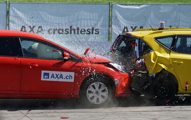 How many traffic accident deaths occur annually around the world?